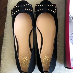Vince Camuto ladies black flats